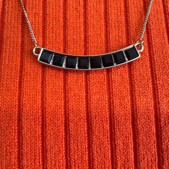 Necklace Jewelry Lot Elegant Glitz and Glam Gold and Silver Women's 8 Pieces - Picture 7 of 15